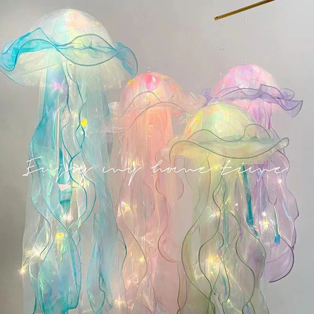Jellyfish Swaying Light